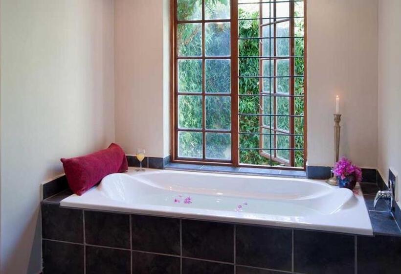 اتاق استاندارد, Thorntree Country Lodge