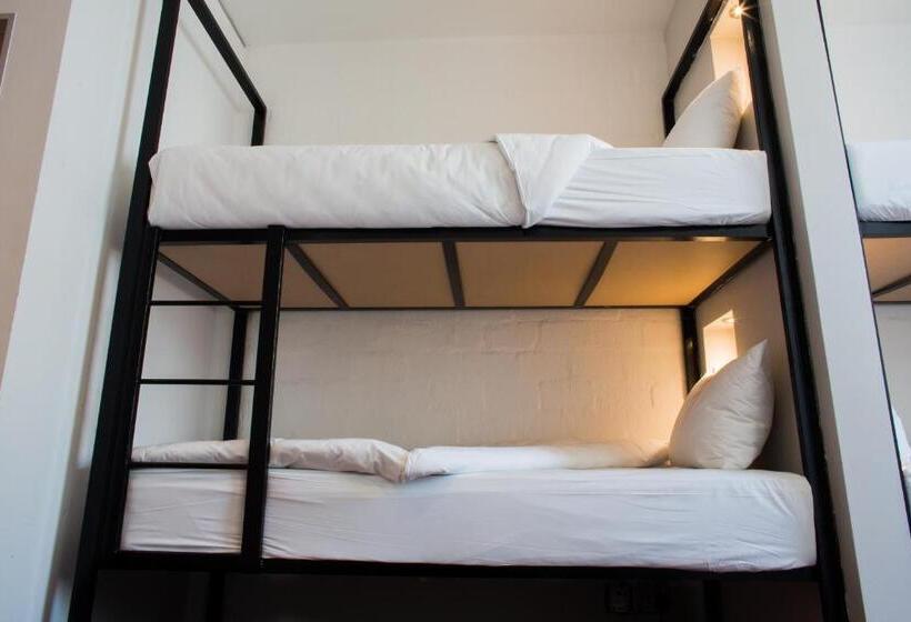 공동 객실, 91 Loop Boutique Hostel