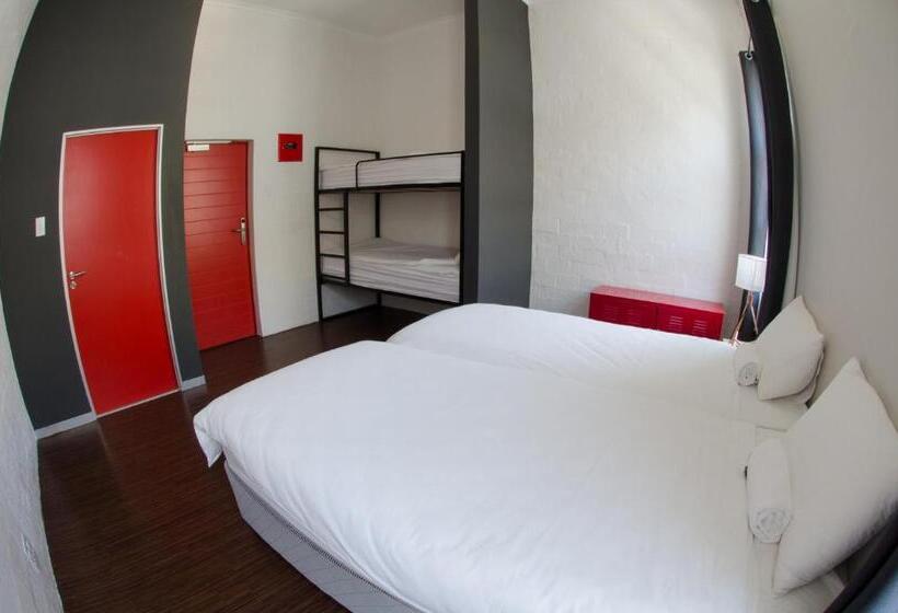 Семейный Номер, 91 Loop Boutique Hostel