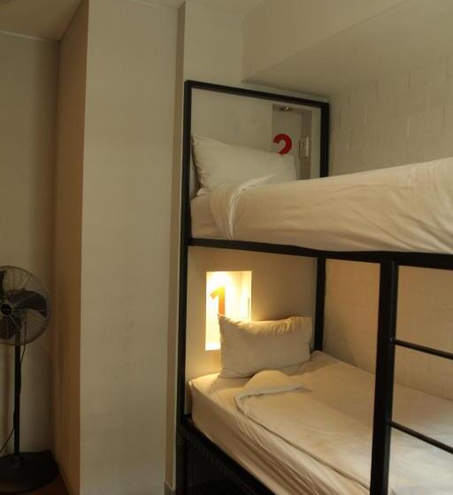 Кровать в Общей Комнате, 91 Loop Boutique Hostel
