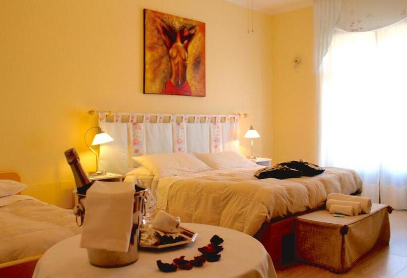 اتاق استاندارد سه نفره, B&b Eremes