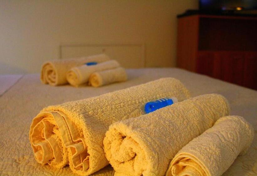 اتاق استاندارد سه نفره, B&b Eremes