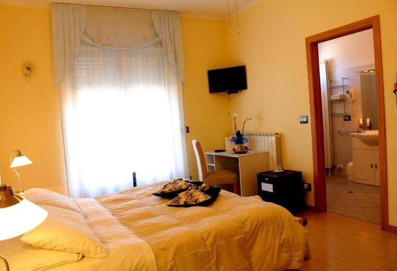 اتاق استاندارد چهار تخته, B&b Eremes