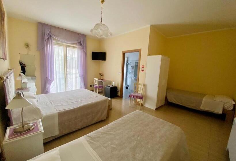 اتاق استاندارد چهار تخته, B&b Eremes