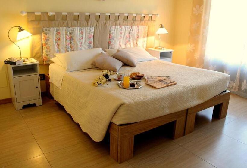 اتاق خانوادگی, B&b Eremes