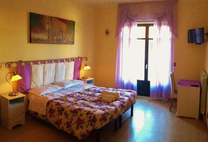 اتاق خانوادگی, B&b Eremes