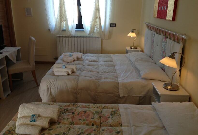 اتاق استاندارد سه نفره, B&b Eremes