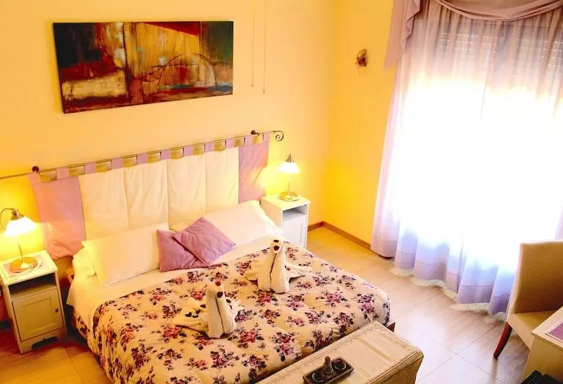 Chambre Triple Standard, B&b Eremes