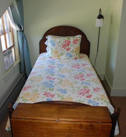 Family Suite, Follansbee Inn