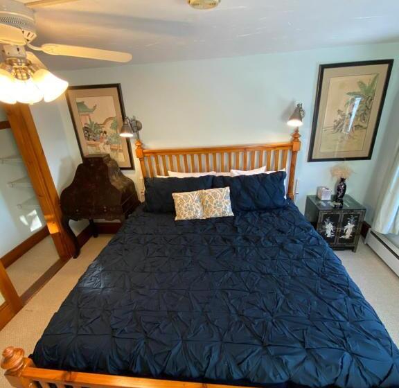 غرفة قياسية سرير كينج, Follansbee Inn