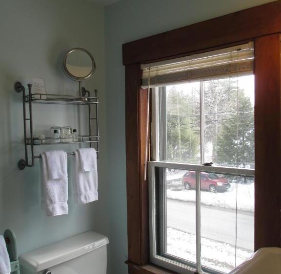 غرفة قياسية سرير كينج, Follansbee Inn