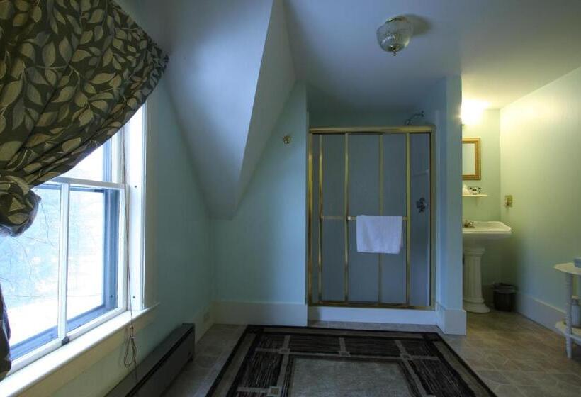 غرفة قياسية سرير كينج, Follansbee Inn