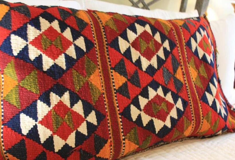 غرفة قياسية, Follansbee Inn