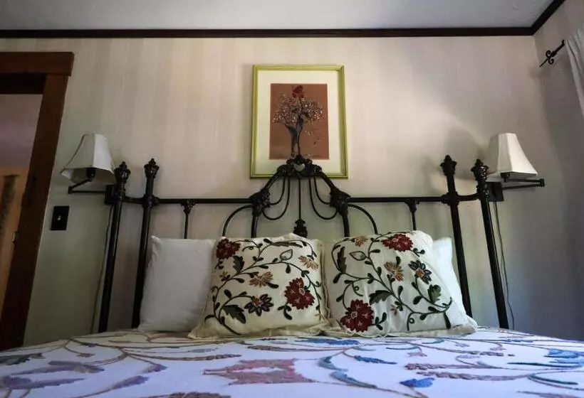 スタンダードルーム, Follansbee Inn