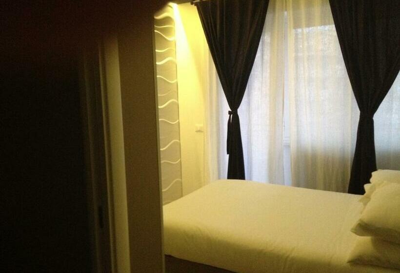 اتاق استاندارد, Living