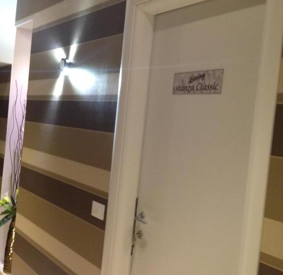 اتاق استاندارد یک نفره, Living