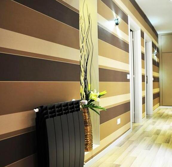 اتاق استاندارد یک نفره, Living