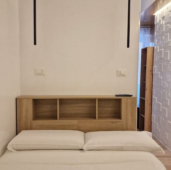 اتاق استاندارد, Living