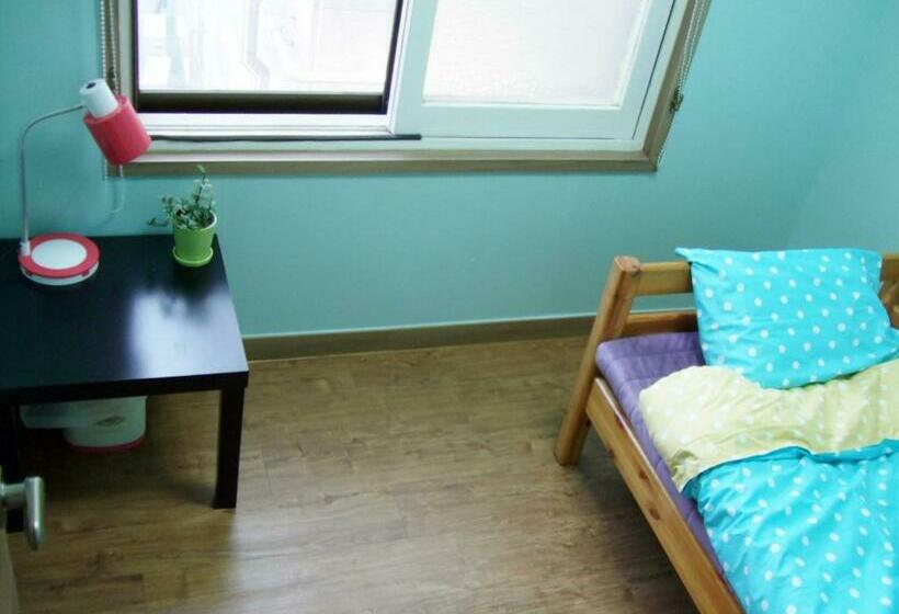 Cameră Single Standard cu Baie Comună, Birdsnest Hostel Hongdae Foreigner Only