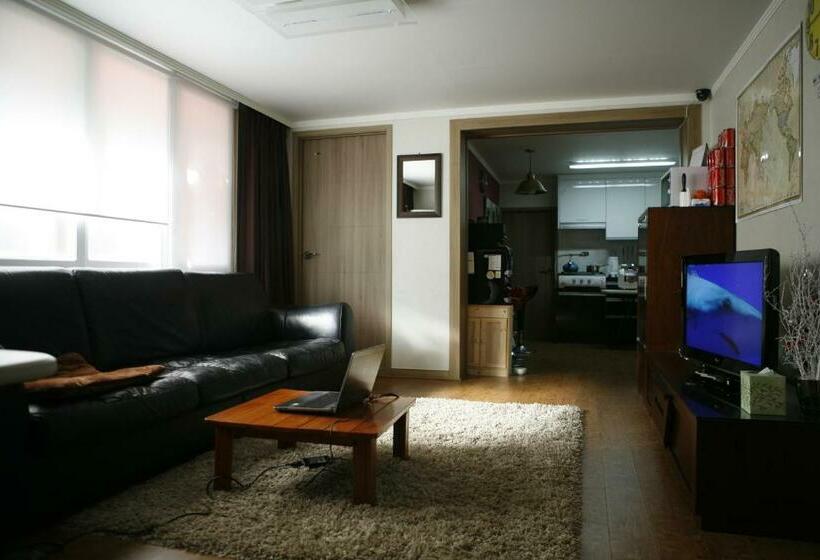 Cameră Single Standard cu Baie Comună, Birdsnest Hostel Hongdae Foreigner Only