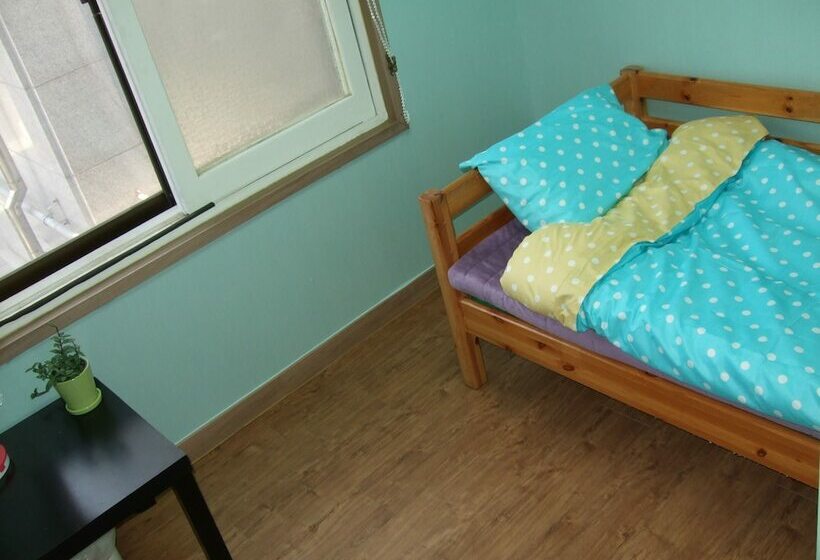 Cameră Single Standard cu Baie Comună, Birdsnest Hostel Hongdae Foreigner Only