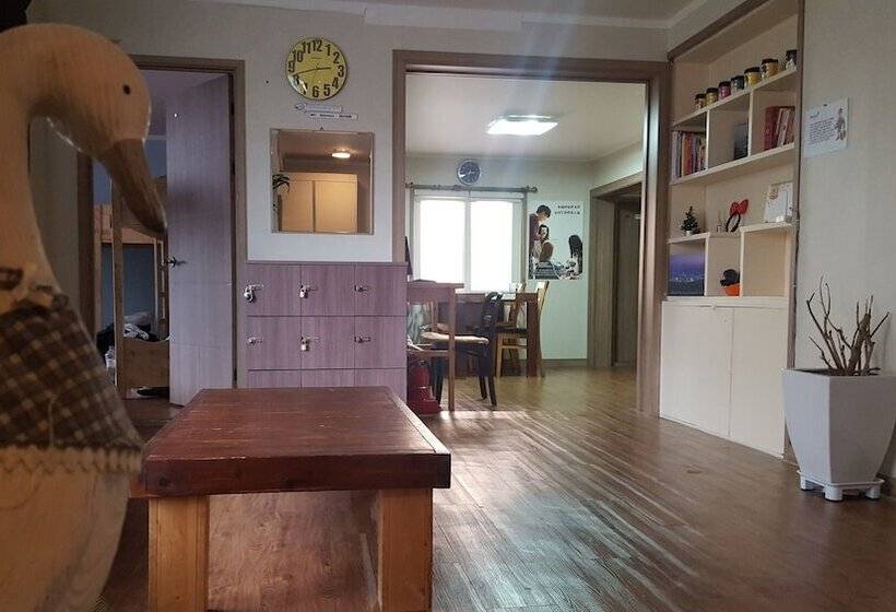 Cameră Single Standard cu Baie Comună, Birdsnest Hostel Hongdae Foreigner Only