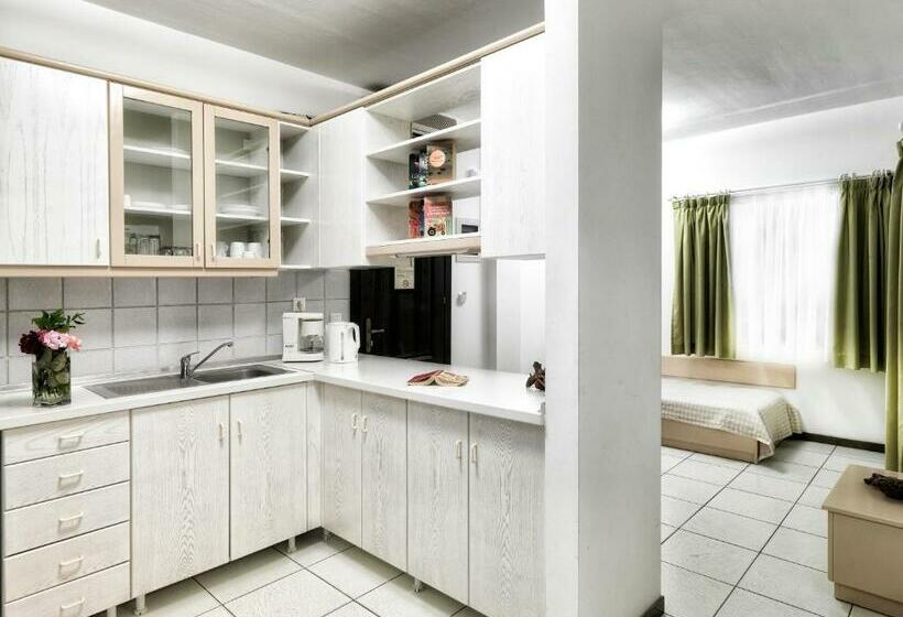 带2个卧室的公寓, Elia Apartments