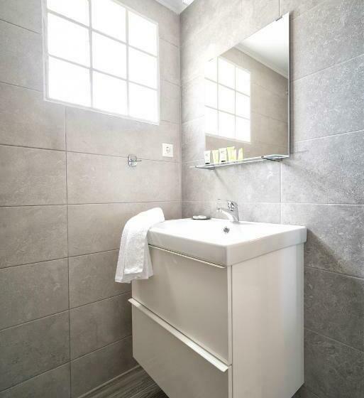 标准工作室, Elia Apartments