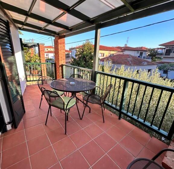 带2个卧室的公寓, Elia Apartments