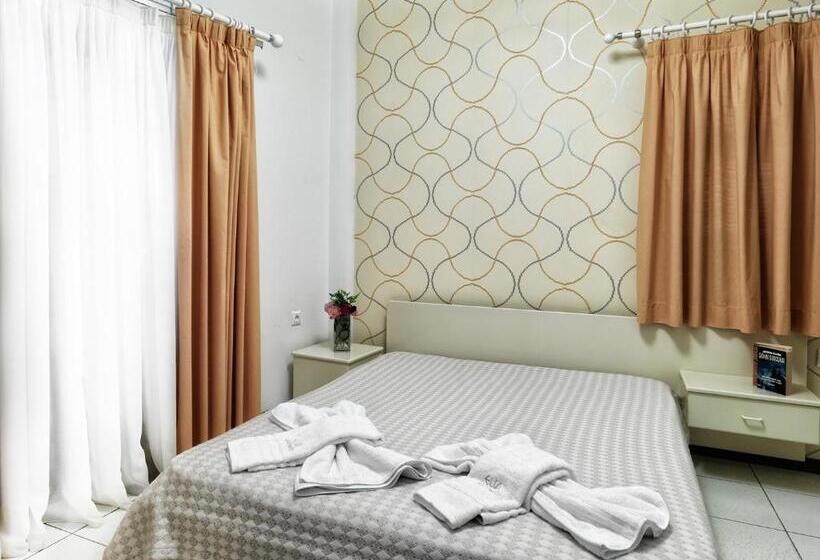 高级工作室, Elia Apartments