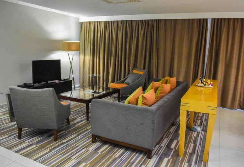 プレジデントスイートルーム, Cresta Mahalapye