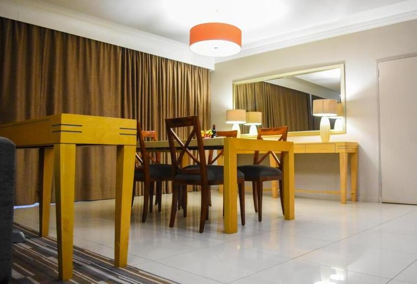 プレジデントスイートルーム, Cresta Mahalapye