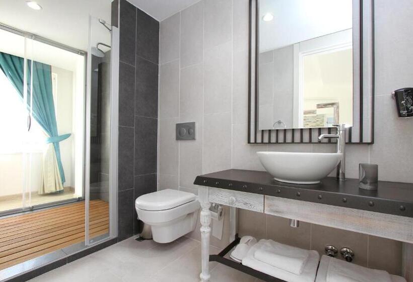 豪华家庭房间, Dedeminn Marina