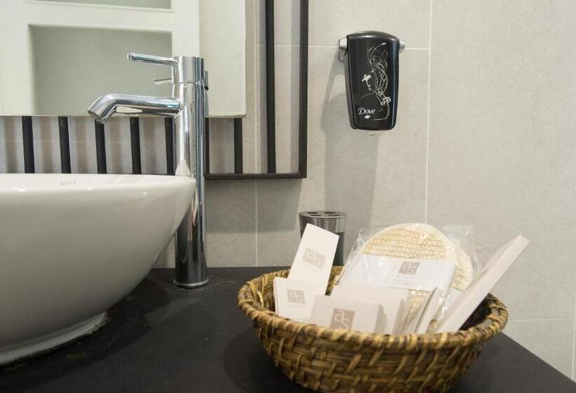 豪华三人间, Dedeminn Marina