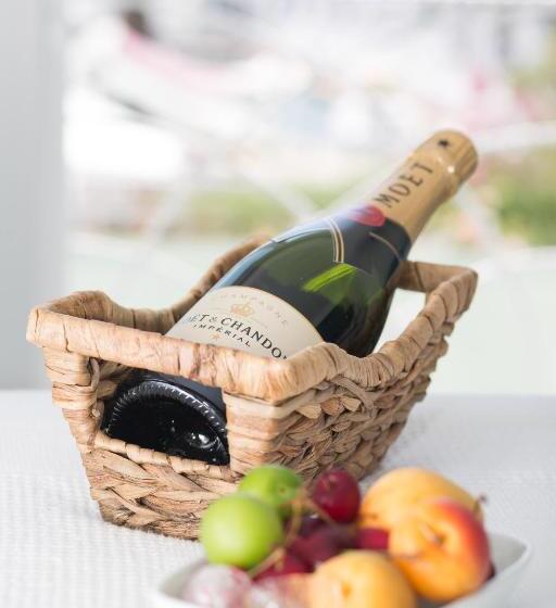 豪华家庭房间, Dedeminn Marina