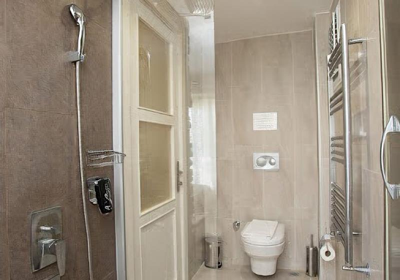 标准三人间, Dedeminn Marina