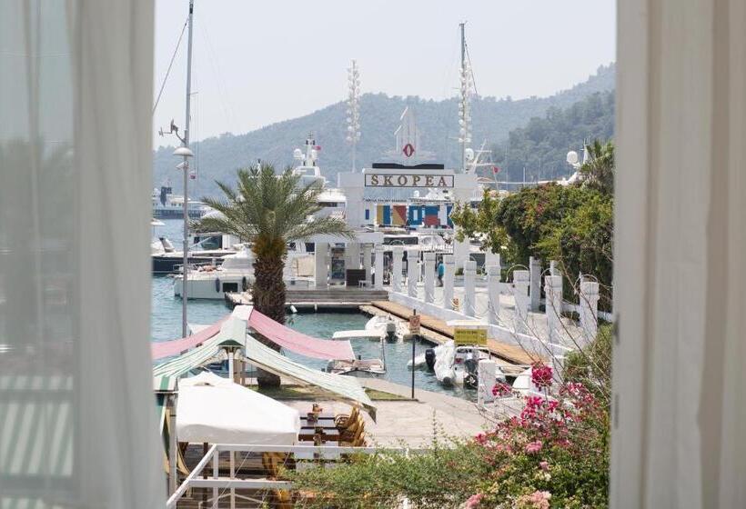 豪华家庭房间, Dedeminn Marina