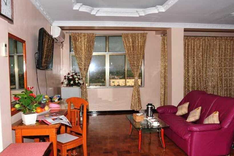 اتاق استاندارد سه نفره, Golden City Crown