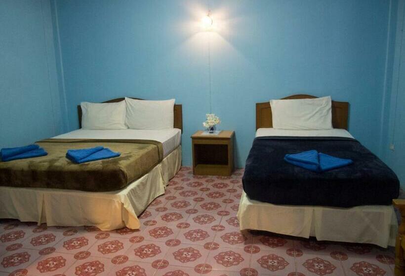 חדר סטנדרט לשלושה, Gypsy Village 2