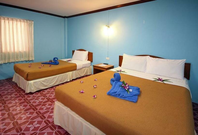 חדר סטנדרט לשלושה, Gypsy Village 2