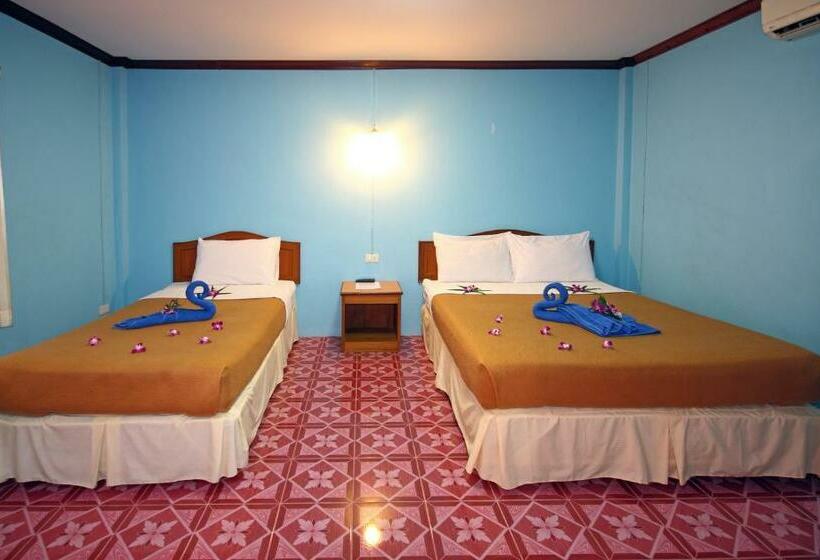 חדר סטנדרט לשלושה, Gypsy Village 2