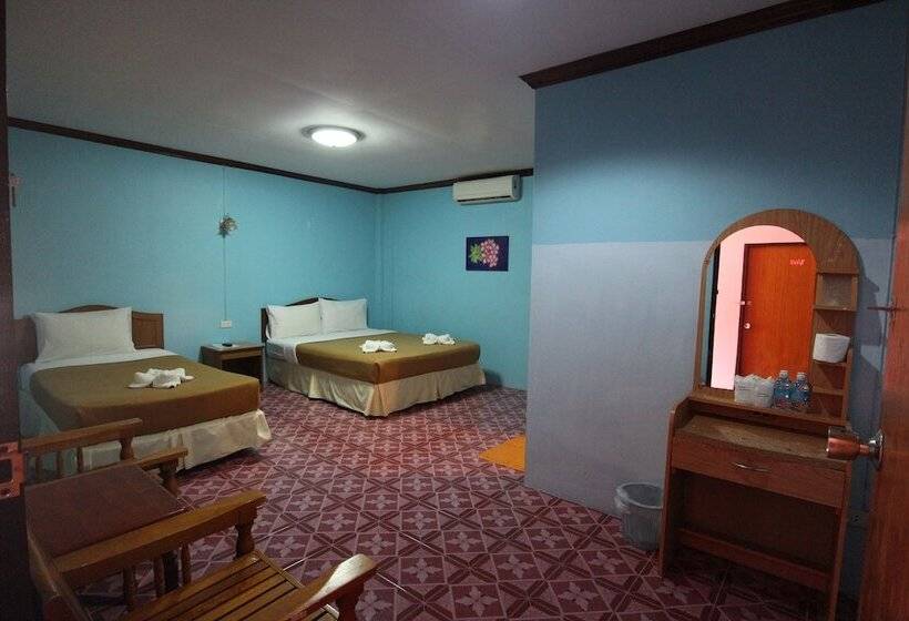 חדר סטנדרט לשלושה, Gypsy Village 2