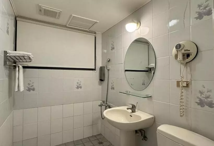 اتاق استاندارد یک نفره, Finders Hotel Hualien Station