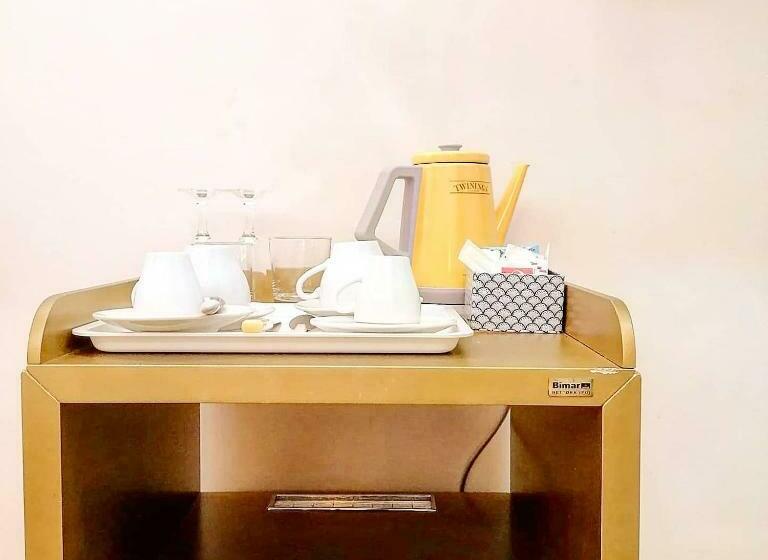 اتاق لوکس با تخت بزرگ, Persia Collection Trevi