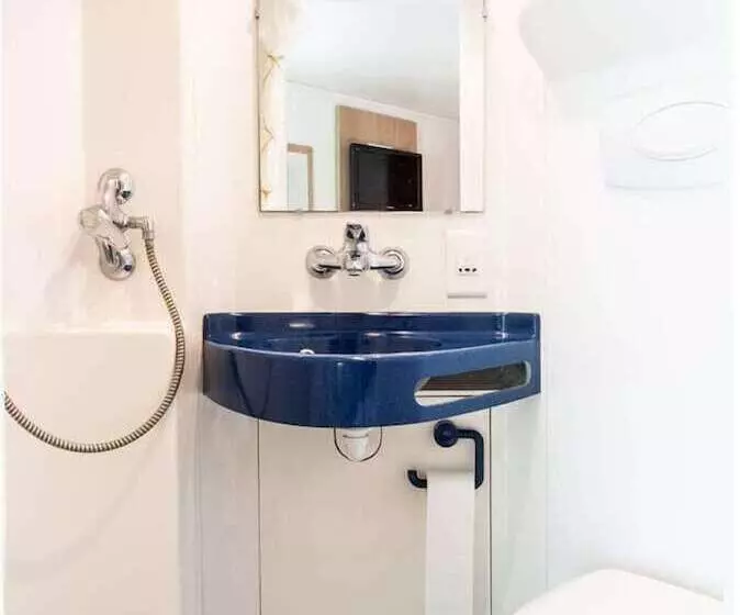 スタンダードトリプルルーム, Brit Hotel Rouen Nord   Barentin
