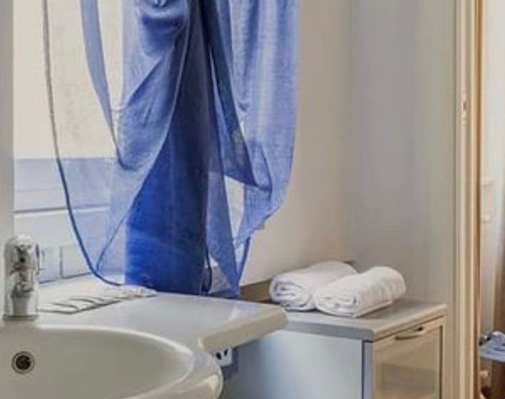 اتاق اکونومی, Persia Collection Trevi