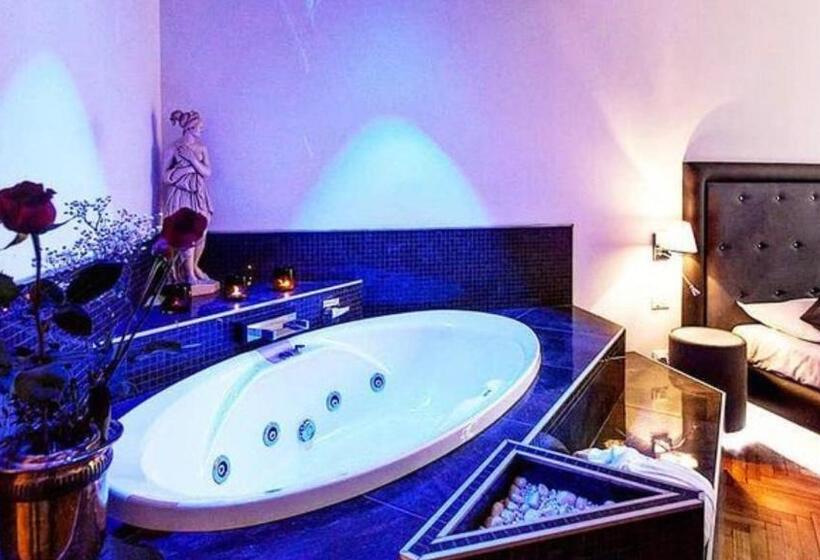 سوییت لوکس, Persia Collection Trevi