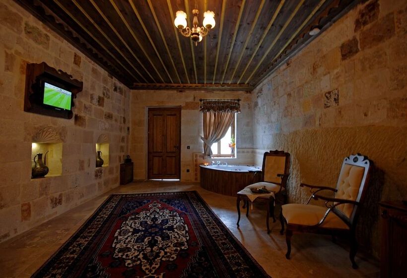 سوئیت پرزیدنت, Phocas Cave Suites