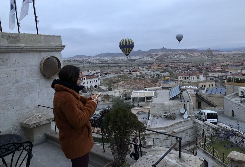 جناح رئاسى, Phocas Cave Suites