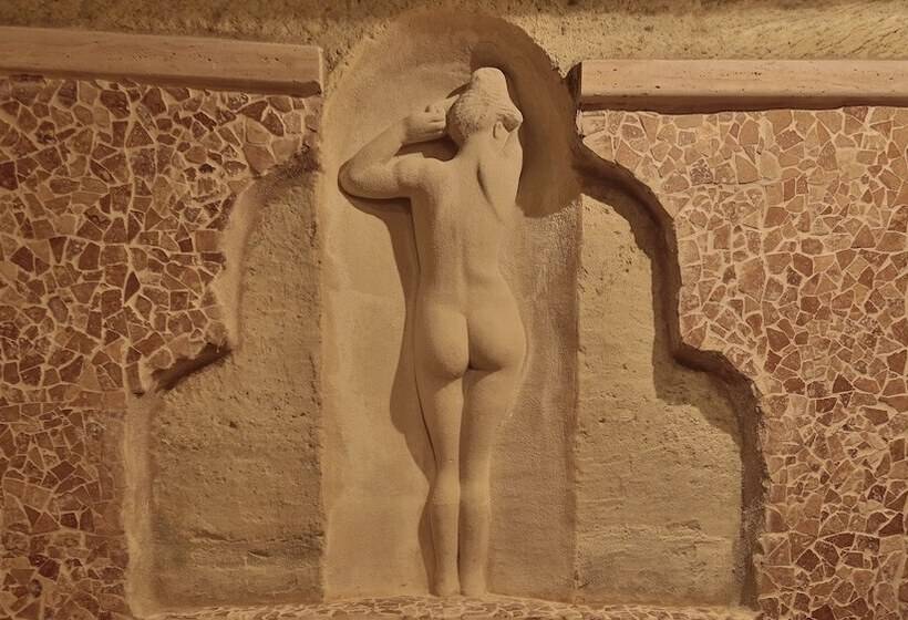 جناح إدارى, Phocas Cave Suites